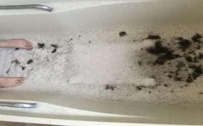 Leni-Dothan-bathroom-haircut-1365x1024-1 Leni-Dothan-bathroom-haircut-1365x1024-1